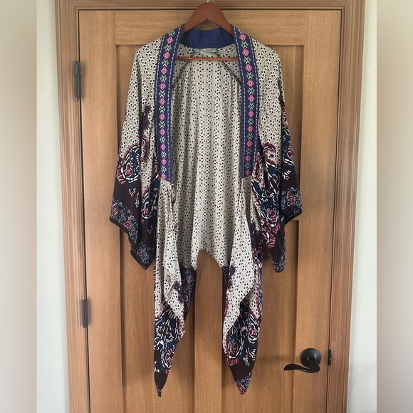 Flying Tomato Sweaters - Flying Tomato Open Front Hi-Low Peasant Kimono Cardigan Women’s size M/L